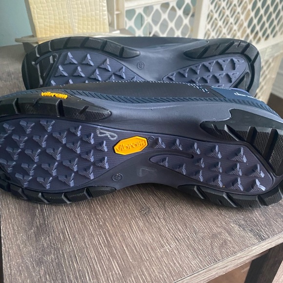 Dansko Makayla Outdoor Waterproof lightweight sneakers - Picture 8 of 14